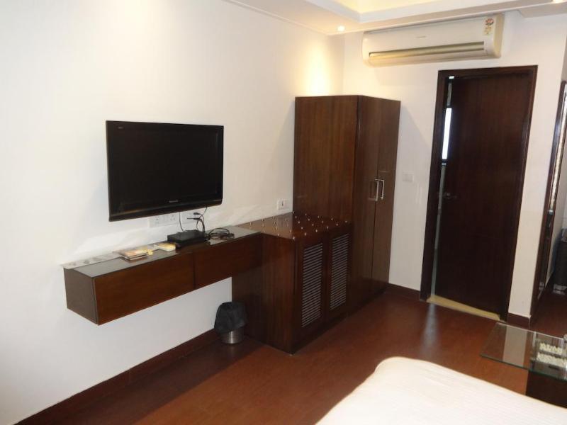 Hotel B Continental 德里 外观 照片